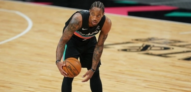 DeMar DeRozan en un partido con los San Antonio Spurs.