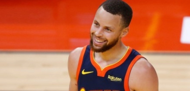Stephen Curry en un partido de los Warriors.