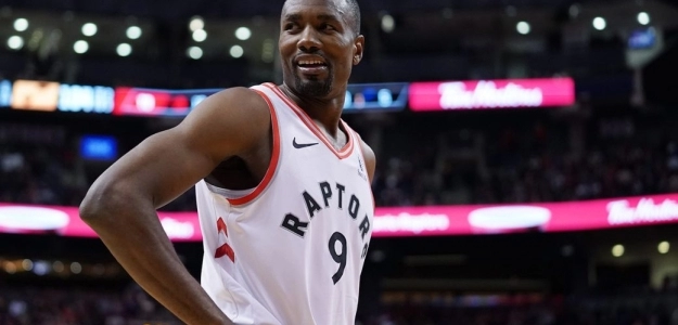 Serge Ibaka, en un partido con los Raptors