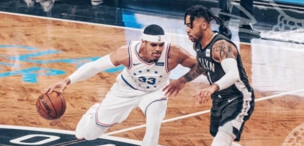 Tobias Harris y D'Angelo Russell durante el partido de hoy.