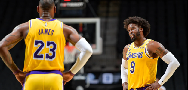 Wesley Matthews y LeBron James, en el Spurs-Lakers de la madrugada del 31 de diciembre de 2020.