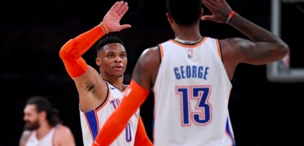 Russell Westbrook y Paul George, estrellas de Oklahoma City Thunder.