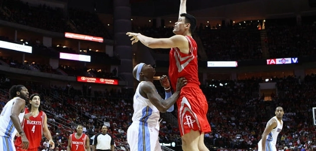 Yao Ming, uno de los jugadores más altos de la historia de la NBA.