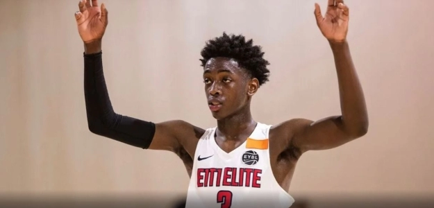Zaire Wade, hijo de Dwyane, celebra una canasta "Foto: Pio Sports"