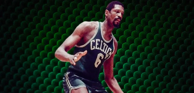 Bill Russell, con el número 6 de Boston Celtics. 
