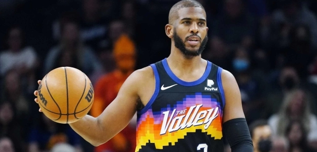 Chris Paul subiendo el balón
