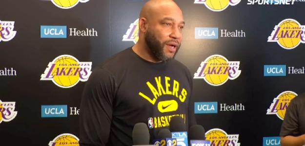 Darvin Ham, entrenador de Los Angeles Lakers.