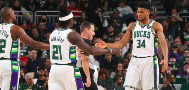 Giannis Antetokounmpo, estrella de Milwaukee Bucks. 