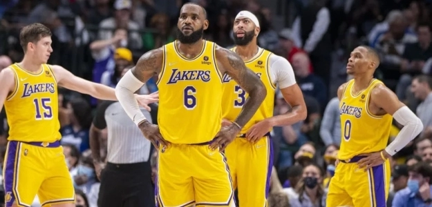 Los Angeles Lakers suman su cuarta derrota en cuatro partidos (0-4).