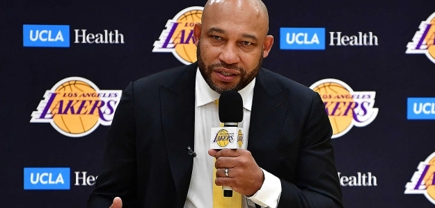 Darvin Ham, entrenador de Los Angeles Lakers.