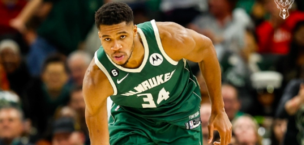 Giannis Antetokounmpo, estrella de Milwaukee Bucks. 