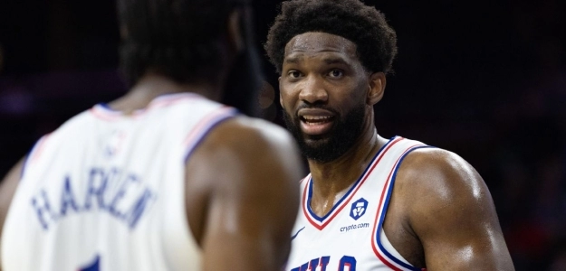 James Harden y Joel Embiid, estrellas de Philadelphia 76ers