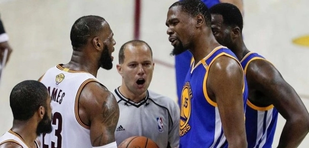 LeBron James y Kevin Durant, estrellas de la NBA.