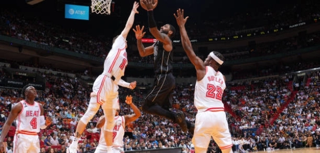 Kyrie Irving, exhibición ante Heat. Foto: gettyimages