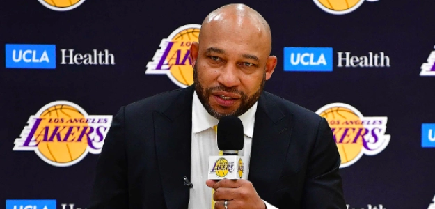 Darvin Ham, entrenador de Los Angeles Lakers.