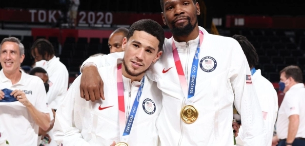 Devin Booker y Kevin Durant