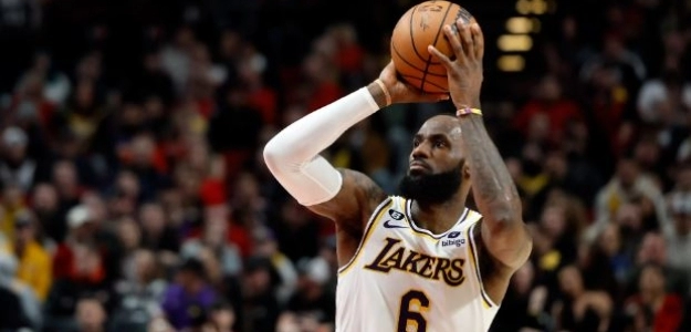LeBron James, estrella de Los Angeles Lakers. 