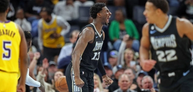 Jaren Jackson Jr destroza a Lakers. Foto: gettyimages
