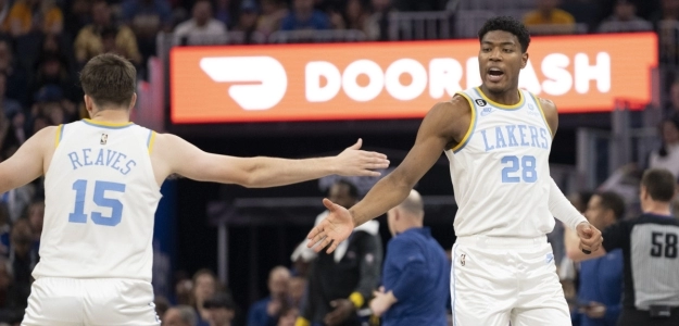 Austin Reaves y Rui Hachimura