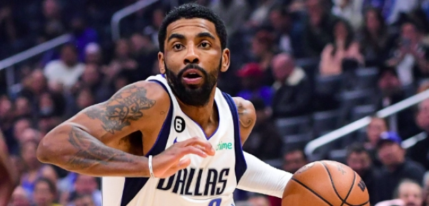 Kyrie Irving, con la camiseta de Dallas Mavericks. 