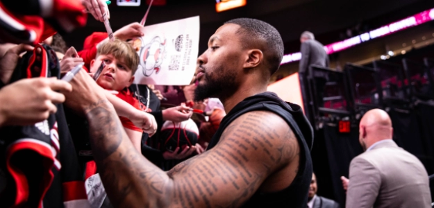 Damian Lillard suena para media NBA. 