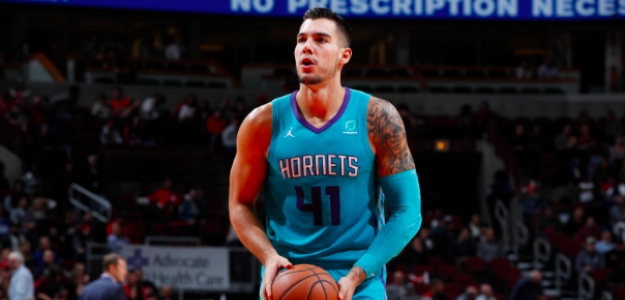 Willy Hernangómez, con la camiseta de New Orleans Hornets. 