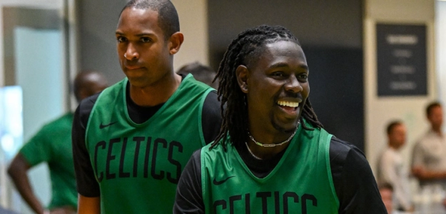Holiday y Horford, los nuevos bastiones defensivos de los Celtics. 