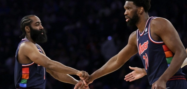 James Harden y Joel Embiid