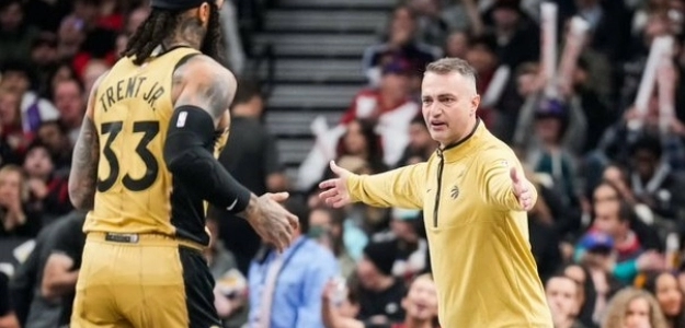 Darko Rajakovic, entrenador de Toronto Raptors.