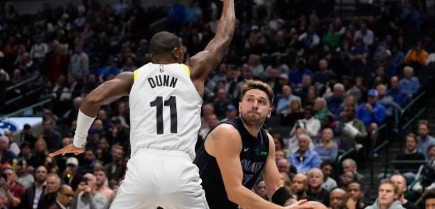 Luka Doncic, pique Dunn, diálogo árbitros. Foto: gettyimages