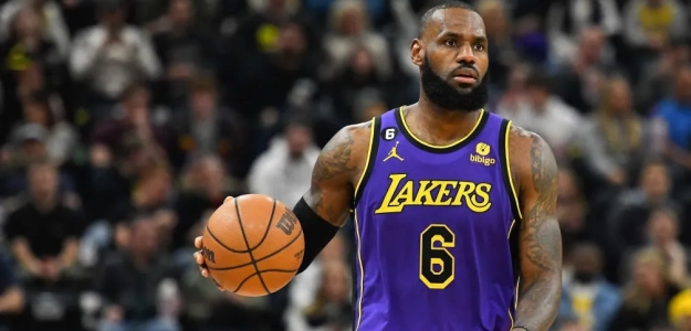 LeBron James, estrella de Los Angeles Lakers. 