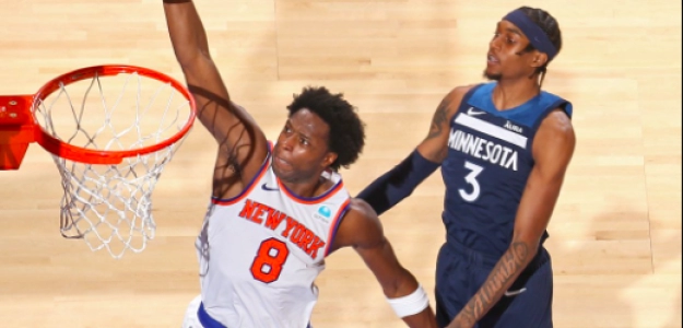OG Anunoby, anotando para los Knicks. 