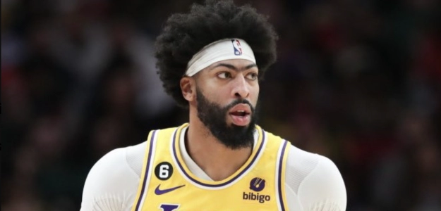 Anthony Davis, estrella de Los Angeles Lakers. 
