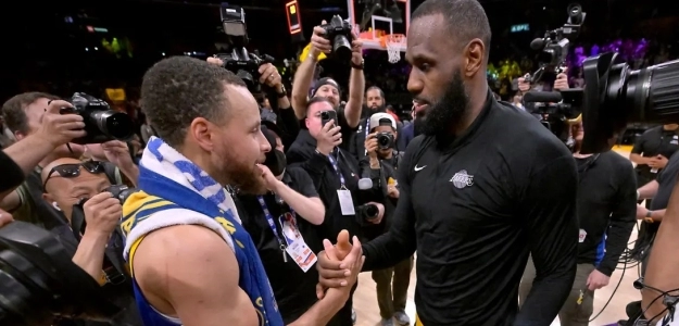 Stephen Curry y LeBron James, estrellas de la NBA.