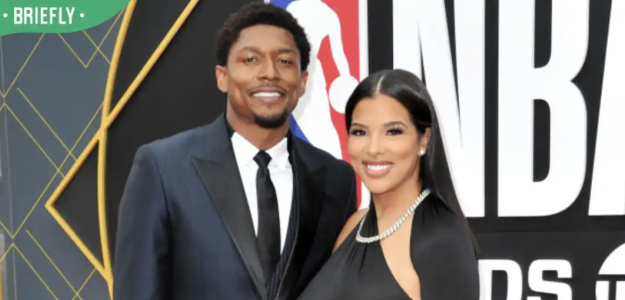 Bradley Beal, junto a su esposa Kamiah Adams. 