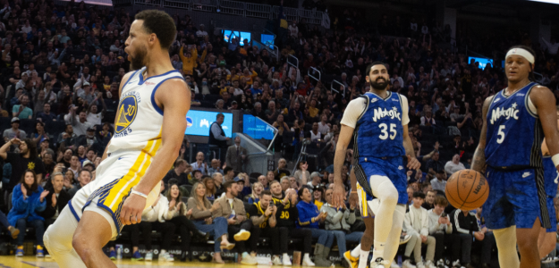 Stephen Curry, tras la canasta ganadora ante los Magic. 