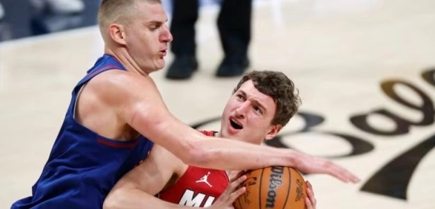 Nikola Jovic, jugador de Miami Heat.