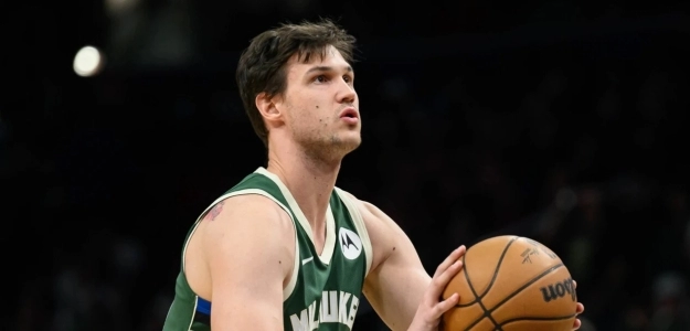 Danilo Gallinari, NBA free agent.