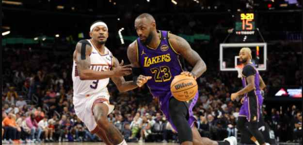 Bradley Beal blocks LeBron. Photo: gettyimages