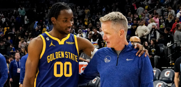Kuminga y Steve Kerr, peleados en los Warriors. 