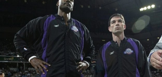 Karl Malone and John Stockton played together for 18 years at Utah Jazz.