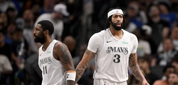Kyrie Irving y Anthony Davis, estrellas de Dallas Mavericks.