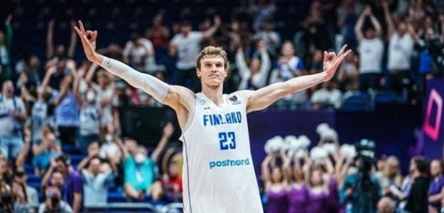 Lauri Markkanen, jugador de Finlandia.