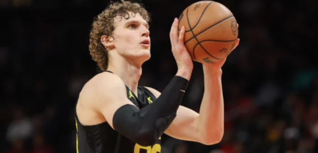 Lauri Markkanen rumored for Los Angeles Lakers.