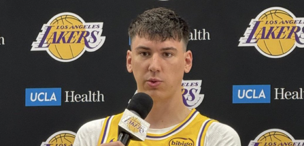 Jake LaRavia, jugador de Los Angeles Lakers. 