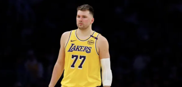 Derrota clara de los Lakers ante los Warriors pese a Doncic.