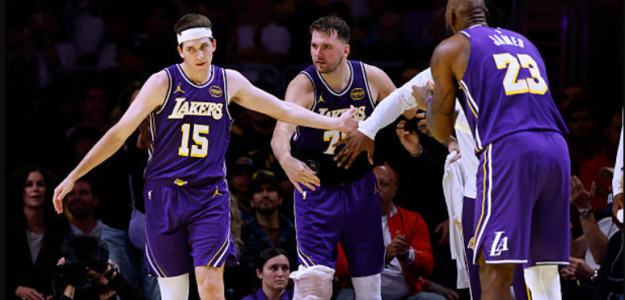 Austin Reaves and the Lakers' Big 3. Photo: Getty Images
