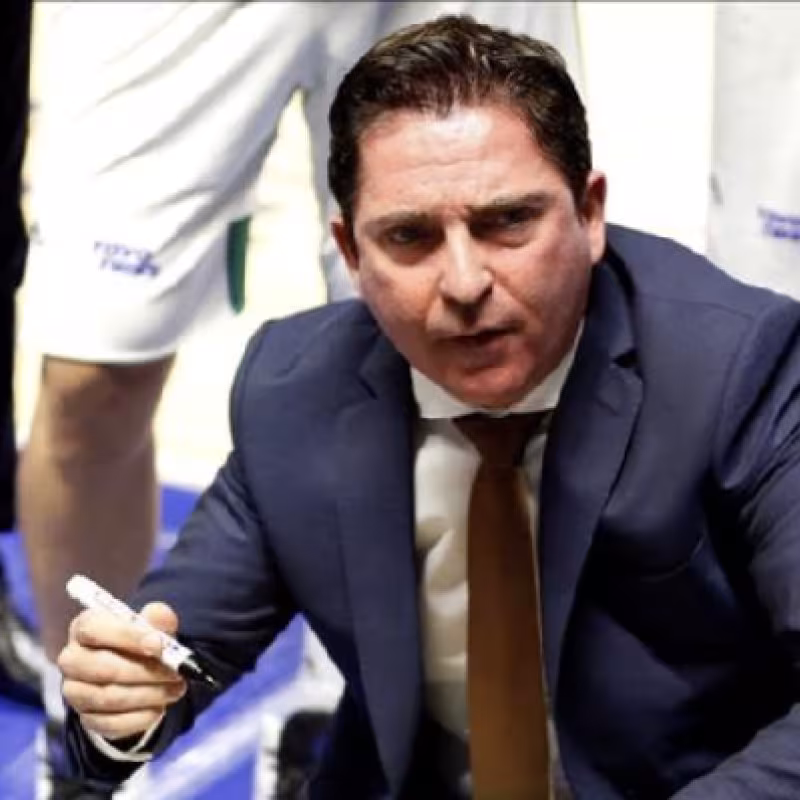 Xavi Pascual returns to FC Barcelona.