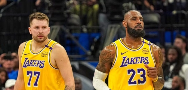 Luka Doncic y LeBron James, estrellas de Los Angeles Lakers.