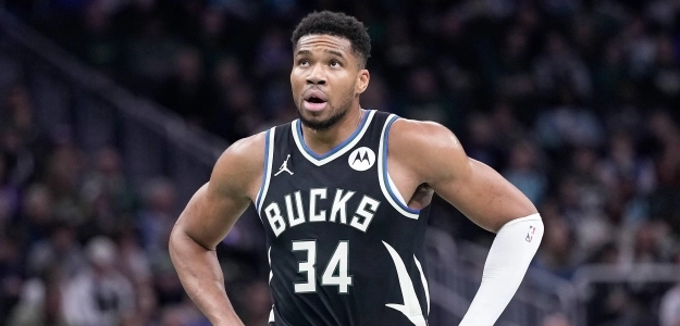 Giannis Antetokounmpo should leave the Milwaukee Bucks sooner rather than later.